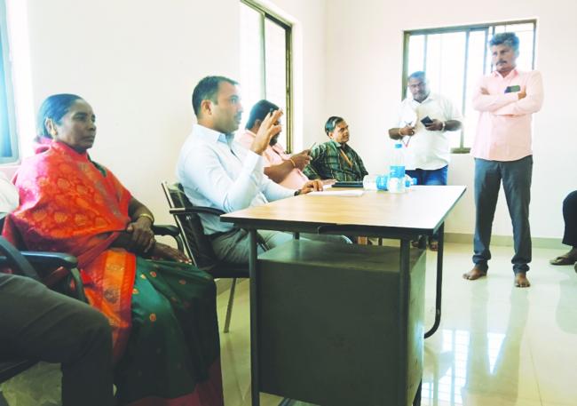 ಅಭಿವೃದ್ಧಿ ಕಾರ್ಯಗಳನ್ನು ಮಾಡಲು ಹೆಗ್ಗುನಾಯ್ಕ್‌ಸೂಚನೆ