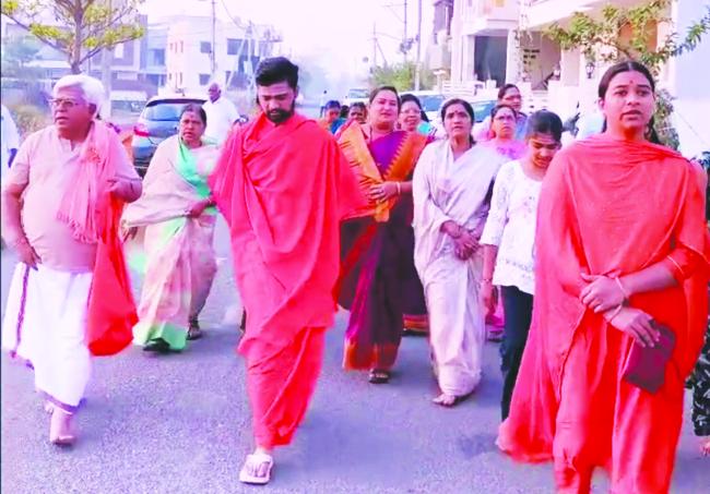 ದುಶ್ಚಟಗಳಿಂದ ದೂರವಿರಿ: ಆನಂದ ದೇವರು 