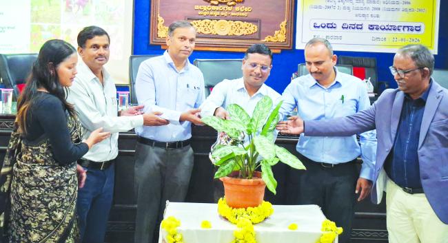 ಅರಣ್ಯ ಹಕ್ಕು ಕಾಯ್ದೆಯ ಬಗ್ಗೆ ಸಂಪೂರ್ಣವಾಗಿ ಅರಿಯಿರಿ ಅಪರ ಜಿಲ್ಲಾಧಿಕಾರಿ ಸಾಜಿದ್ ಮುಲ್ಲಾ 