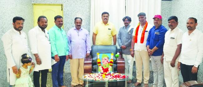 ನೇತಾಜಿ ಸುಭಾಸ ಚಂದ್ರ ಭೋಸ್ ಅವರ ಭಾವಚಿತ್ರಕ್ಕೆ ನಮನ 