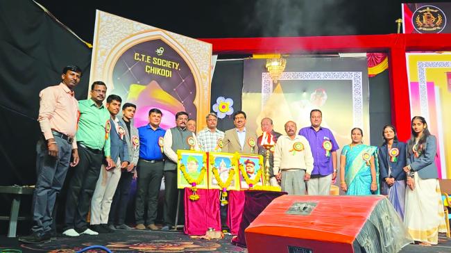 ಮಕ್ಕಳನ್ನು  ಮೊಬೈಲ್ ಟಿವಿ ಯಿಂದ ದೂರವಿಡಿ : ಡಿ.ವೈ.ಎಸ್‌.ಪಿ ಗೋಪಾಲಕೃಷ್ಣ ಗೌಡರ 