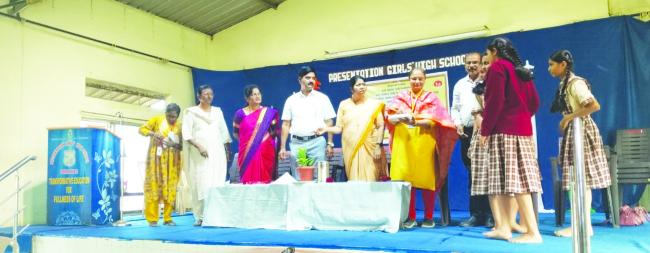  “ಅಂತರಾಷ್ಟ್ರೀಯ ಹೆಣ್ಣು ಮಕ್ಕಳ ದಿನ ” ಅಂಗವಾಗಿ ಕಾರ್ಯಕ್ರಮ ಉದ್ಘಾಟಿಸಿದ ಎಸ್‌.ಎಮ್ ಹೊನಕೇರಿ 