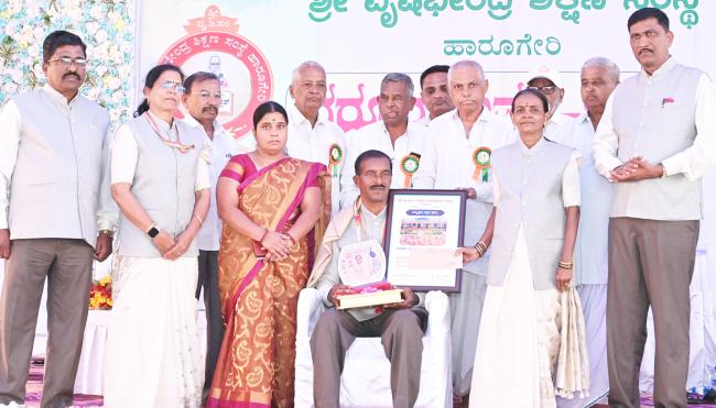 ಮಕ್ಕಳು ಅರಿವಿನ ಪ್ರಜ್ಞೆ, ಸಂಸ್ಕಾರ ಬೆಳೆಸಿಕೊಳ್ಳಬೇಕು: ಡಾ. ನಿಜಗುಣಾನಂದ ಶ್ರೀಗಳು 