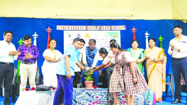 ುಕ್ಕಳ ಹಕ್ಕುಗಳ ರಕ್ಷಣೆ, ಸುರಕ್ಷತೆ, ಶಾಲೆಯಿಂದ ಹೊರಗುಳಿದ ಮಕ್ಕಳ ಹಾಗೂ ಪೋಕ್ಸೋ ಕಾಯ್ದೆಯ ಅನುಷ್ಠಾನ, ಸಾಮರ್ಥ್ಯಾಭಿವೃದ್ಧಿ ಕುರಿತು ತರಬೇತಿ ಕಾರ್ಯಾಗಾರ  