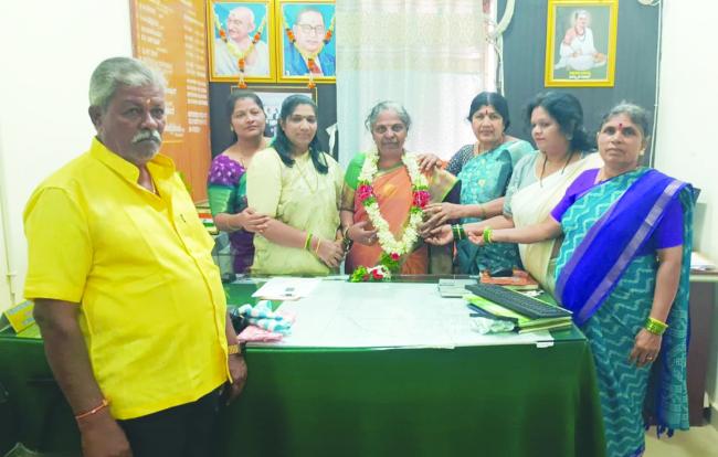 ಗಂಗವ್ವ ವೀರಾಪುರ ಅವರು ಅಧಿಕಾರ ಸ್ವೀರಕಾರ 