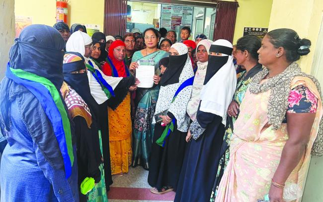 ವಂಚಿತ ಸಮುದಾಯದ ಮಹಿಳೆಯರಿಗೆ ಸರ್ಕಾರದ ಯೋಜನೆ ಸಮರ​‍್ಕವಾಗಿ ಜಾರಿಗೆ ಆಗ್ರಹಿಸಿ ಮನವಿ 