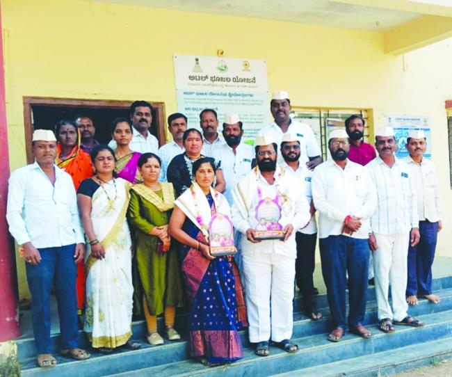 ಅಧ್ಯಕ್ಷ ಮಹಾದೇವ್ ಕೋರೆ ಅವರಿಗೆ ಸನ್ಮಾನ ಕಾರ್ಯಕ್ರಮ