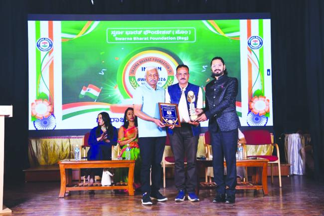 ಡಾ. ಎಸ್‌. ಎಸ್‌. ಹಿರೇಮಠ ಇವರಿಗೆ ಇಂಡಿಯನ್ ಐಕಾನ್‌- ಕೃಷಿ ಪ್ರಶಸ್ತಿ 