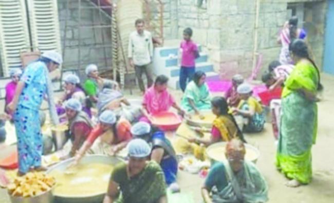 ಗವಿಮಠ ಜಾತ್ರೆಗೆ 15 ಸಾವಿರ ಕರ್ಚಿಕಾಯಿ, 5 ಕ್ವಿಂಟಾಲ್ ಮಾಲ್ದಿ