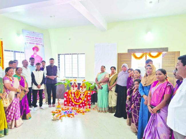 ನೂತನ ಎನ್‌.ಆರ್‌.ಎಲ್‌.ಎಮ್ ಕಟ್ಟಡ ಉದ್ಘಾಟಿಸಿದ ಚನ್ನರಾಜ ಹಟ್ಟಿಹೊಳಿ 