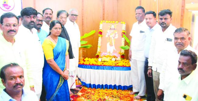 ಸಮಾಜಕ್ಕೆ ಸಮಾನತೆ ಸಂದೇಶ ಸಾರಿದ ಶ್ರೀ ಮಡಿವಾಳ ಮಾಚಿದೇವರು -ತಹಶೀಲ್ದಾರ  ಶರಣಮ್ಮ 