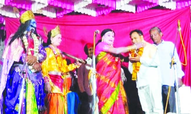 ರಂಗಭೂಮಿ ಮತ್ತು ಜಾನಪದ ಕಲೆ ನಿತ್ಯ ನೂತನವಾಗಿದೆ : ಶಿವಪುತ್ರ ಪರಮಾನಟ್ಟಿ 