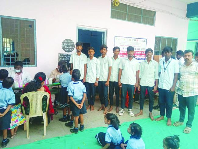 950 ವಿದ್ಯಾರ್ಥಿಗಳಿಗೆ ಆರೋಗ್ಯ ತಪಾಸಣೆ ಮತ್ತು ರಕ್ತಪರೀಶೀಲನೆ 