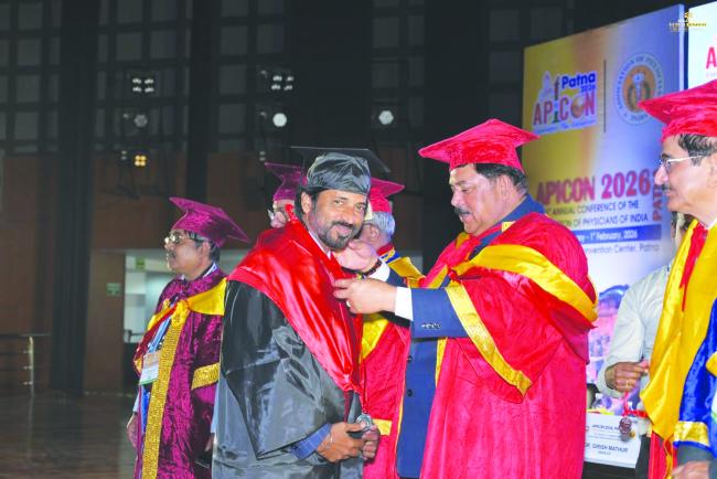 ಡಾ. ಜ್ಞಾನೇಶ ಎನ್‌. ಮೋರ್ಕಾರ್ ಅವರಿಗೆ ಭಾರತೀಯ ವೈದ್ಯರ ಕಾಲೇಜಿನ ಪ್ರತಿಷ್ಠಿತ ಫೆಲೋಶಿಪ್ ಗೌರವ 