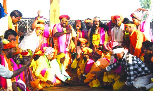 ಮೈನವಿರೇಳಿಸಿದ ಕಂಚಾವೀರರ ಶಸ್ತ್ರ ಪವಾಡಗಳು 