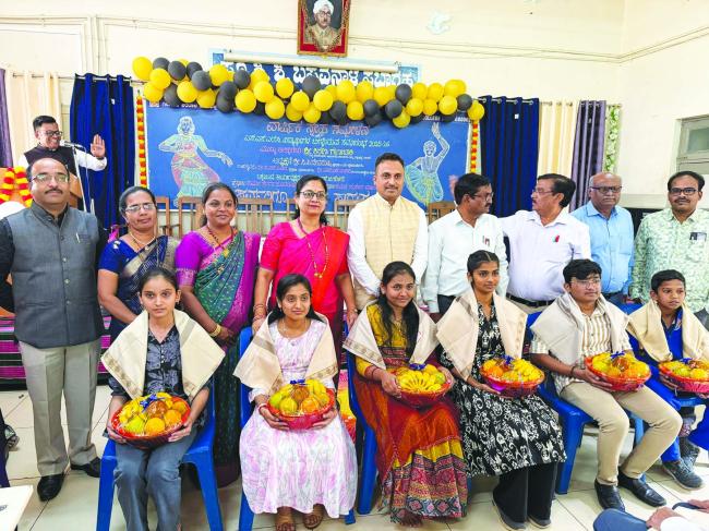 ಪರೀಕ್ಷೆಯಲ್ಲಿ ಅತ್ಯುನ್ನತ ಅಂಕಗಳಿಸಲು ಮಹತ್ವದ ಸಲಹೆ ನೀಡಿದ ಕಿರಣ ಗಣಾಚಾರಿ  