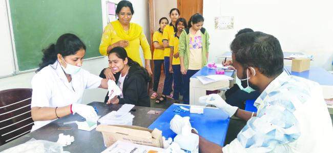 ನವೋದಯ ವಿದ್ಯಾಲಯದಲ್ಲಿ ಆಹಾರ ಸೇವನೆಯ ಬಳಿಕ ವಿದ್ಯಾರ್ಥಿಗಳ ಅಸ್ವಸ್ಥತೆ: ಆರೋಗ್ಯ ಇಲಾಖೆ ಪರೀಶೀಲನೆ!