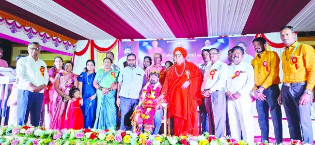 ಅರುಣ ದುರ್ಯೋಧನ ಐಹೊಳೆಗೆ ಸನ್ಮಾನ 