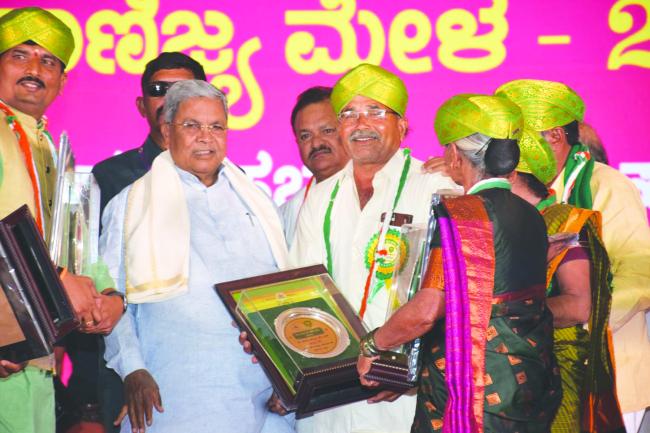 ರೈತ ಬೀರ​ಪ್ಪ ವಗ್ಗಿಗೆ ಕೃಷಿ ಪಂಡಿತ್ ಪ್ರಶಸ್ತಿ 