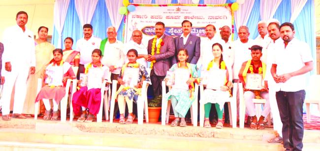 ವಿದ್ಯಾರ್ಥಿ ಜೀವನದಲ್ಲಿ ಶಿಕ್ಷಣವೇ ಪ್ರಮುಖ ಸಾಧನ: ವಿದ್ಯಾಧರ ಸವದಿ 