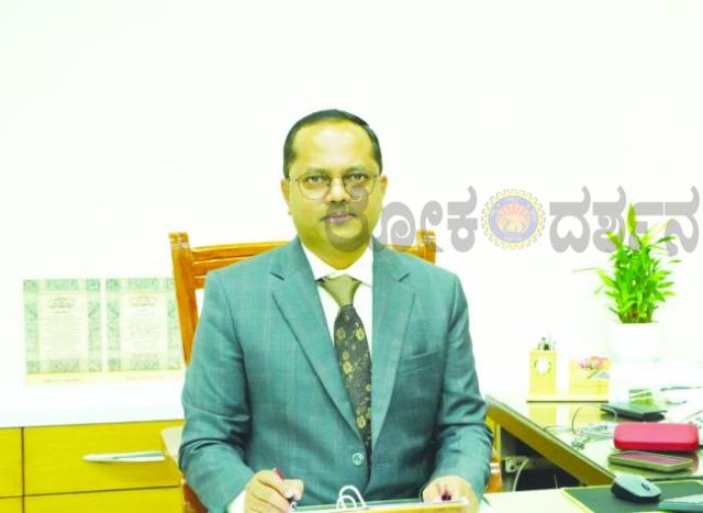 ಬಳ್ಳಾರಿ: ಜಿಲ್ಲಾಡಳಿತದಿಂದ ವಿನೂತನ ಕಾರ್ಯಕ್ರಮ ವಿದ್ಯಾಸಂಸ್ಥೆಯಲ್ಲಿಯೇ ಜಾತಿ, 371 (ಜೆ) ಪ್ರಮಾಣ ಪತ್ರ ವಿತರಣೆ 