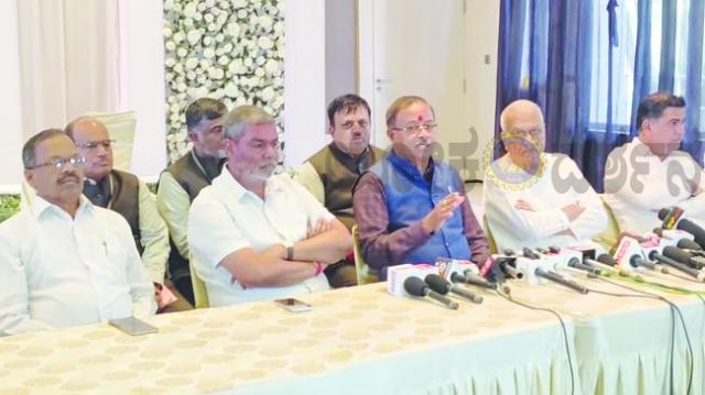 ನಿರಂತರ ಬ್ಯಾಂಕ ಕುರಿತು ಅಪಚಾರ ಕಾನೂನು ಕ್ರಮದ ಎಚ್ಚರಿಕೆ, ನೋಟಿಸ: ಅಣ್ಣಾಸಾಹೇಬ ಜೊಲ್ಲೆ  