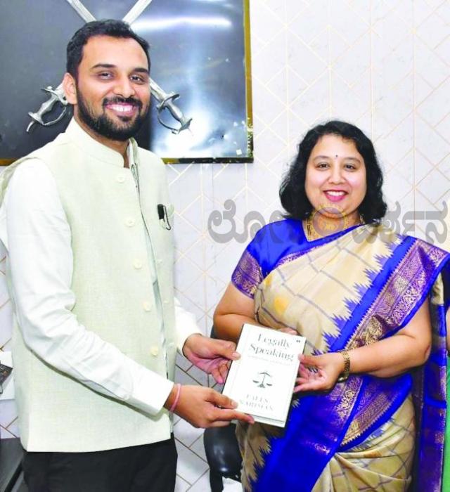 ಧಾರವಾಡ ಜಿಲ್ಲಾ ನೂತನ ಜಿಲ್ಲಾಧಿಕಾರಿಯಾಗಿ ಸ್ನೇಹಲ್ ಆರ್‌. ಅಧಿಕಾರ ಸ್ವೀಕಾರ 