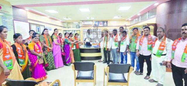 ಹಾವೇರಿ ವತಿಯಿಂದ ಜಿಲ್ಲಾಧಿಕಾರಗಳ ಮುಖಾಂತರ ರಾಜ್ಯಪಾಲರಿಗೆ ಮನವಿ ಪತ್ರ 