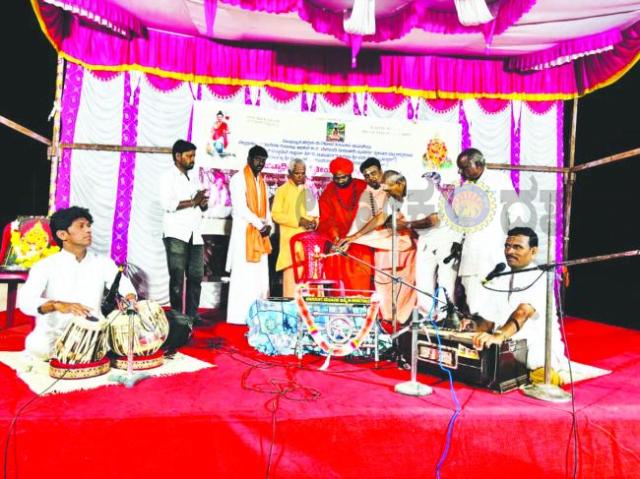 ನಾವದಗಿ ಶ್ರೀಗಳ ಧರ್ಮ ಜಾಗೃತಿ ಕಾರ್ಯ ಶ್ಲಾಘನೀಯ: ಶಿವಯೋಗಿ 