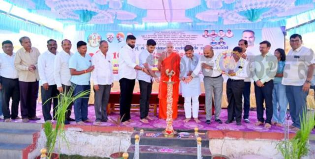 ರಕ್ತದಾನವು ಅಮೂಲ್ಯವಾದ ಜೀವ ಉಳಿಸುವ ಶ್ರೇಷ್ಠ ದಾನವಾಗಿದೆ:  ವೇಮನಾನಂದ ಸ್ವಾಮೀಜಿ 