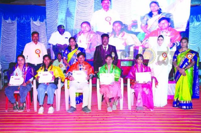 ಕುವೆಂಪು ಸಂಸ್ಥೆಯ ಸಾಧಕ ವಿದ್ಯಾರ್ಥಿಗಳಿಗೆ ಸನ್ಮಾನ