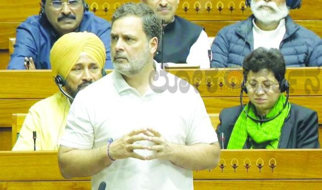 ಸರ್ಕಾರ ಭಾರತ ಮಾತೆಯನ್ನು ಮಾರಿದೆ