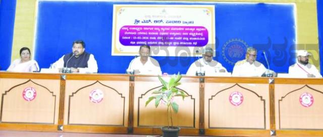 ಗ್ಯಾರಂಟಿ ಯೋಜನೆಗಳ ಸೌಲಭ್ಯ ಸಮಾಜದ ಕಟ್ಟ ಕಡೆಯ ವ್ಯಕ್ತಿಗೂ ದೊರಕಿಸಿ: ಎಸ್‌.ಆರ್‌.ಪಾಟೀಲ(ಬ್ಯಾಡಗಿ) 