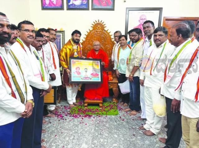 ಅರುಣ ಐಹೊಳೆಗೆ ಸನ್ಮಾನ 