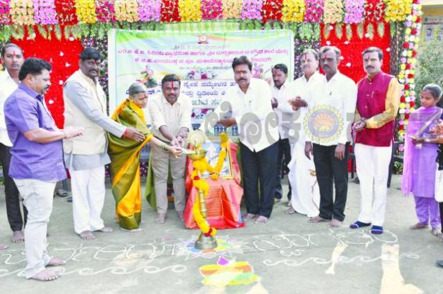 ವಿದ್ಯಾರ್ಥಿ ಜೀವನ ಸಾಧನೆ ಮಾಡುವ ಸುವರ್ಣ ಅವಕಾಶ ಸದುಪಯೋಗ ಪಡೆದುಕೊಳ್ಳಬೇಕು: ಜಾಧವ