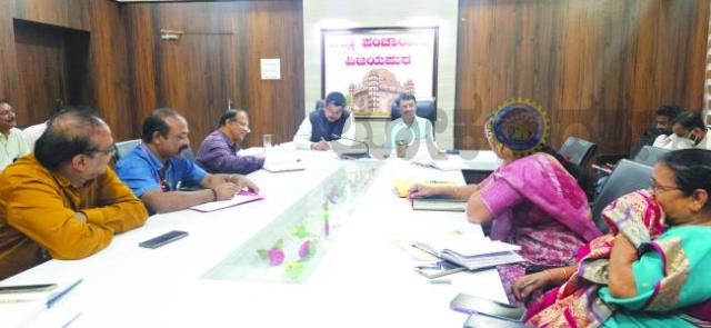 ಮತದಾರರ ಸಾಕ್ಷರತಾ ಸಂಘಗಳ ಜಾಗೃತಿ ಚಟುವಟಿಕೆಗಳನ್ನು ಸಮರ​‍್ಕವಾಗಿ ಹಮ್ಮಿಕೊಳ್ಳಿ -ಪಿ.ಎಸ್‌.ವಸ್ತ್ರದ   