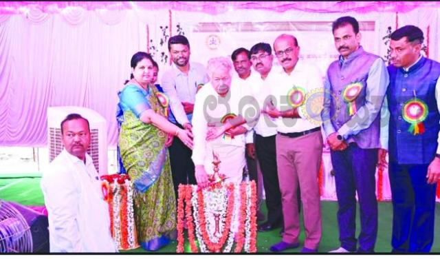 ಕನ್ನಡ ವಿ.ವಿ. ವತಿಯಿಂದ ಮಕ್ಕಳಗೆ ಐತಿಹಾಸಿಕ ಪ್ರಜ್ಞೆ ಮೂಡಿಸುವ ಕಾರ್ಯಕ್ರಮ  