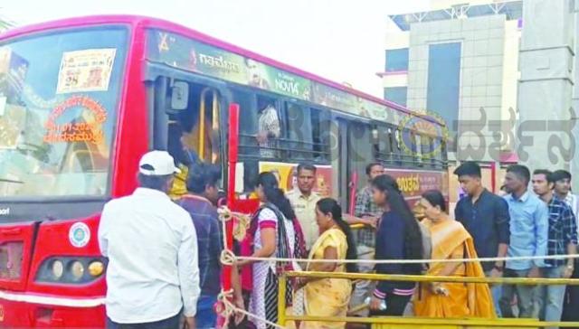 ಹಂಪಿ ಉತ್ಸವದ ನಿಮಿತ್ತ  ವಿಶೇಷ ವಾಹನಗಳ ಕಾರ್ಯಾಚರಣೆ  