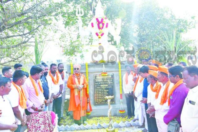 ಜಾತಿ ಭೇದವಿಲ್ಲದ ಸೌಹಾರ್ದ ಬದುಕು ಸಾಗಿಸುವ ಪಟ್ಟಣ ಮಹಾಲಿಂಗಪುರ ! ರುದ್ರಭೂಮಿಯಲ್ಲಿ ಶಿವನ ಮೂರ್ತಿ 