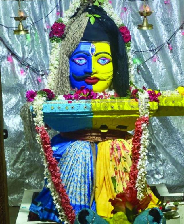 ಶಿವರಾತ್ರಿ ಪ್ರಯುಕ್ತ ಸಂಗಮೇಶ್ವರನ ಸ್ವಾಮಿಗೆ ವಿಷೇಶ ಅಲಂಕಾರ 