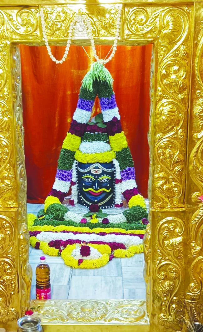 ಶಿದ್ದೇಶ್ವರ ಸ್ವಾಮಿಗೆ ಮಹಾಶಿವರಾತ್ರಿಯ ಪ್ರಯುಕ್ತ ಅಭಿಷೇಕ ಪೂಜೆ 