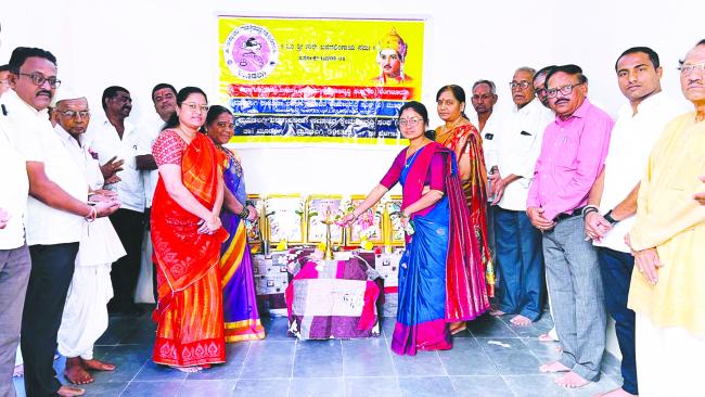 ‘ಸಮಾಜದ ಬೆಳೆವಣಿಗೆಗೆ ಬಣಜಿಗರ ಕೊಡುಗೆ ಅಪಾರ’ 