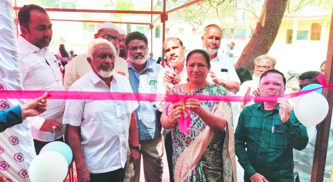 ಮಕ್ಕಳಲ್ಲಿ ಕ್ರಿಯಾತ್ಮಕ ಮನೋಭಾವ ಬೆಳೆಸಿ: ಬಿಇಓ ಮುಜಾವರ 