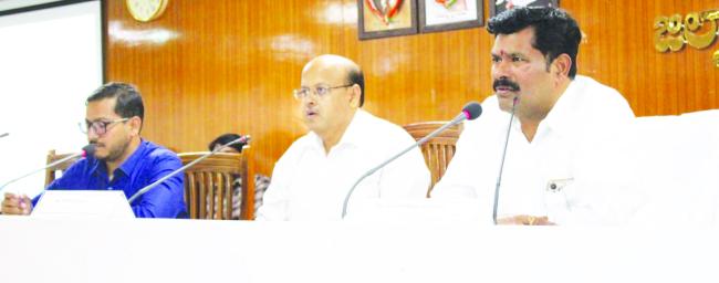 ಜಿಲ್ಲೆಯ ಅಭಿವೃದ್ಧಿಗೆ ಪೂರಕವಾಗಿ ಯೋಜನಾ ವರದಿ ತಯಾರಿಸಿ: ಸಚಿವ ಶಿವರಾಜ ತಂಗಡಗಿ 