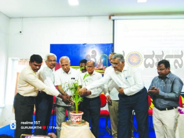  ತಂತ್ರಜ್ಞಾನಕ್ಕೆ ತಕ್ಕಂತೆ ಶಿಕ್ಷಕ ಬದಲಾಗಬೇಕು:  ಪ್ರೊಫೆಸರ್ ಶಿವಪ್ರಸಾದ್  