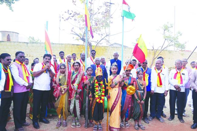 ಕನ್ನಡ ಭಾಷೆ ಮತ್ತು ಸಾಹಿತ್ಯ ಉಳಿಯಬೇಕಾದರೆ  ಕನ್ನಡ ಪುಸ್ತಕಗಳನ್ನು ಓದುವ ಹವ್ಯಾಸ ಬೆಳೆಯಬೇಕು  :  ನಿಲಕಂಠ ಮಲಕನ್ನವರ