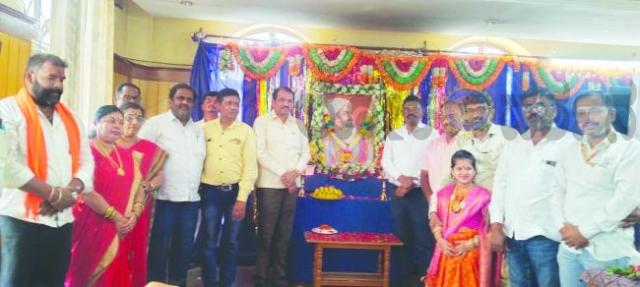 ತಾಲೂಕು ಆಡಳಿತದಿಂದ   ಛತ್ರಪತಿ ಶಿವಾಜಿ ಜಯಂತಿ ಆಚರಣೆ 