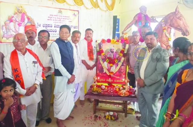 ಛತ್ರಪತಿ ಶಿವಾಜಿ ಮಹಾರಾಜ ಅಪ್ರತಿಮ ಶೂರ- ಉತ್ತಮ ಆಡಳಿತಗಾರ -ನಗರಾಭಿವೃದ್ಧಿ ಪ್ರಾಧಿಕಾರದ ಅಧ್ಯಕ್ಷ ಎಸ್‌.ಎಫ್‌.ಎನ್‌.ಗಾಜಿಗೌಡ್ರ 