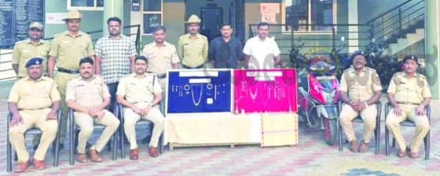 ಕಾಗವಾಡ ಪೊಲೀಸರಿಂದ ಭರ್ಜರಿ ಕಾರ್ಯಾಚರಣೆ ಇಬ್ಬರು ಮನೆಗಳ್ಳರ ಬಂಧನ, ಲಕ್ಷಾಂತರ ಮೌಲ್ಯದ ಚಿನ್ನಾಭರಣ ವಶ 