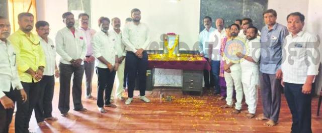 ತಾಲೂಕಾಡಳಿತದಿಂದ ಕವಿ ಸರ್ವಜ್ಞನವರ ಜಯಂತಿ ಆಚರಣೆ  